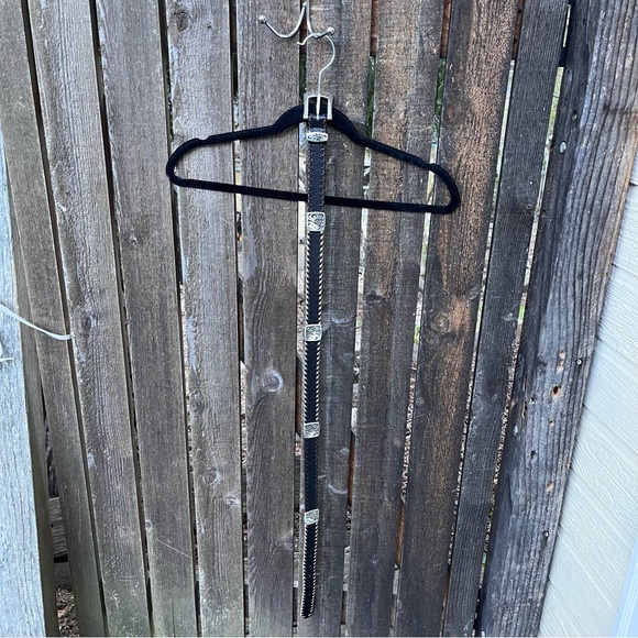 Brighton Women’s Black Leather Belt With Floral Silver Toned Accents Sz 34 - Picture 14 of 16